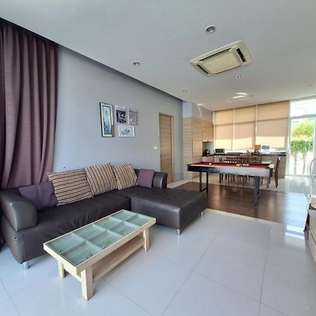 Beachtown Cha-Am Private Poolvilla From Beach 2Km Bagian luar foto